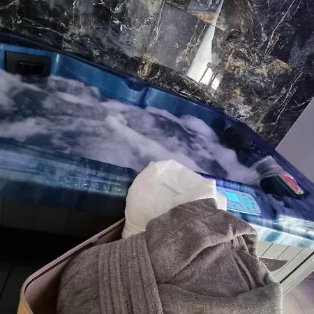 Royalspa D'amour Avec Jacuzzi Privatif Apartment Strasbourg